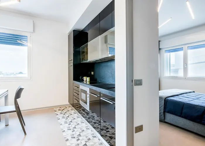 Marina Centro Station Римини