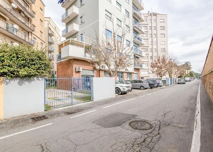 Marina Centro Station *