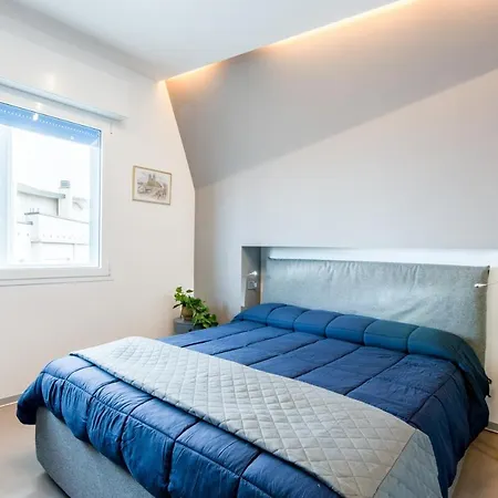 Guesthost - Marina Centro Station Apartment Rimini